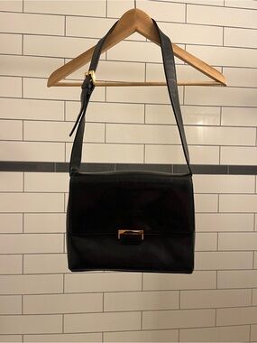 Classic Black Leather Shoulder Bag - Unbranded